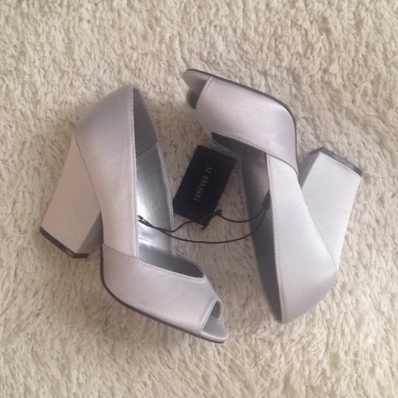 silver block heel shoes closed toe